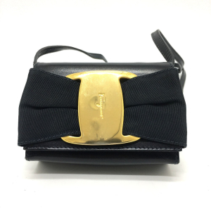 Salvatore Ferragamo Shoulder Bag AQ216164 leather Black x Gold Metal V
