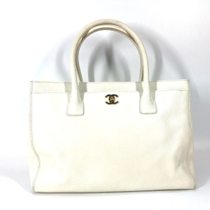 CHANEL Tote Bag Caviar skin White type Executive Tote Women Used Authe