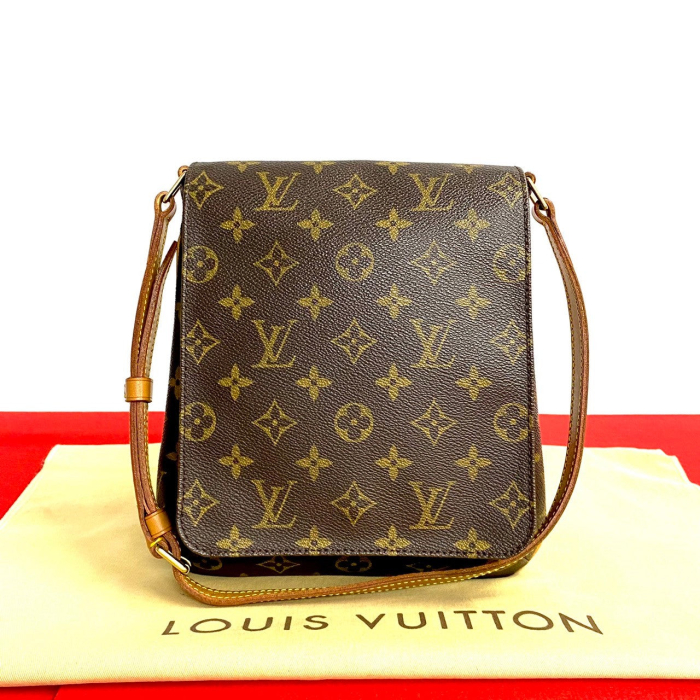 LOUIS VUITTON Shoulder Bag leather Brown Monogram Musette Salsa
