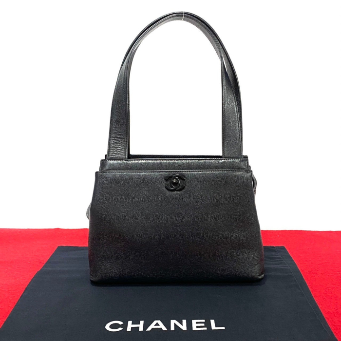 CHANEL Handbag Matt caviar skin black