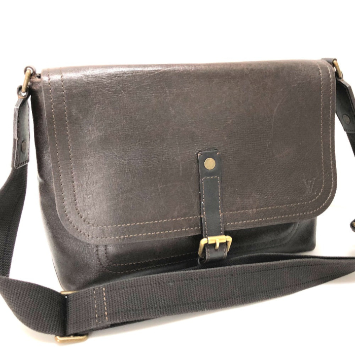 LOUIS VUITTON Shoulder Bag M92994 Utah leather Brown Utah Ohama mens U