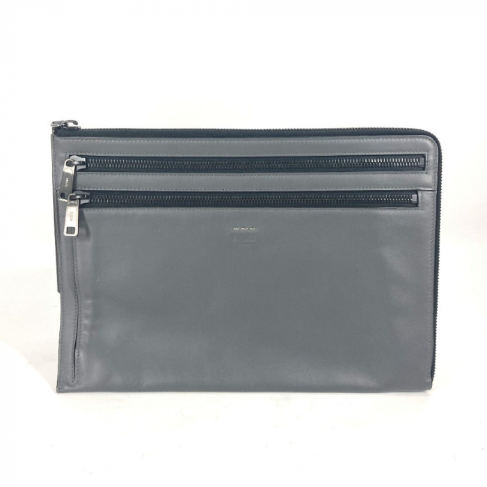 FENDI Clutch bag 7M0237 leather gray Zip mens Used Authentic