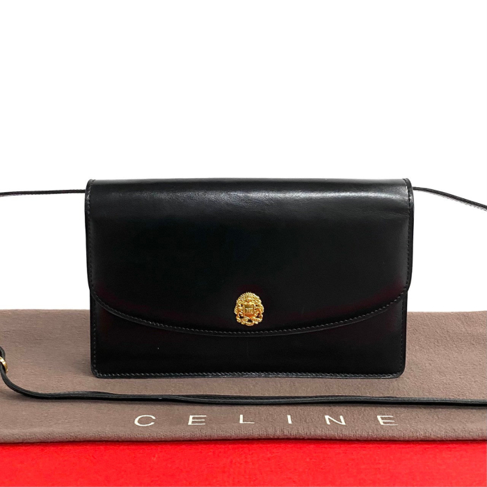 CELINE Shoulder Bag Calfskin black