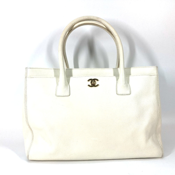 CHANEL Tote Bag Caviar skin White type Executive Tote Women Used Authe